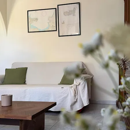 Casa Di Leo - Helloelba Feriehus *